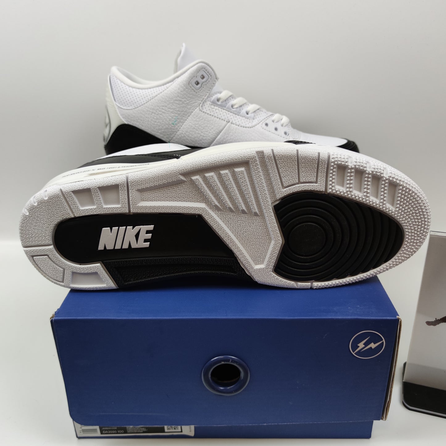 Fragment Design x Air Jordan 3 Retro SP "White" DA3595-100 - Fashion Sneaker1818