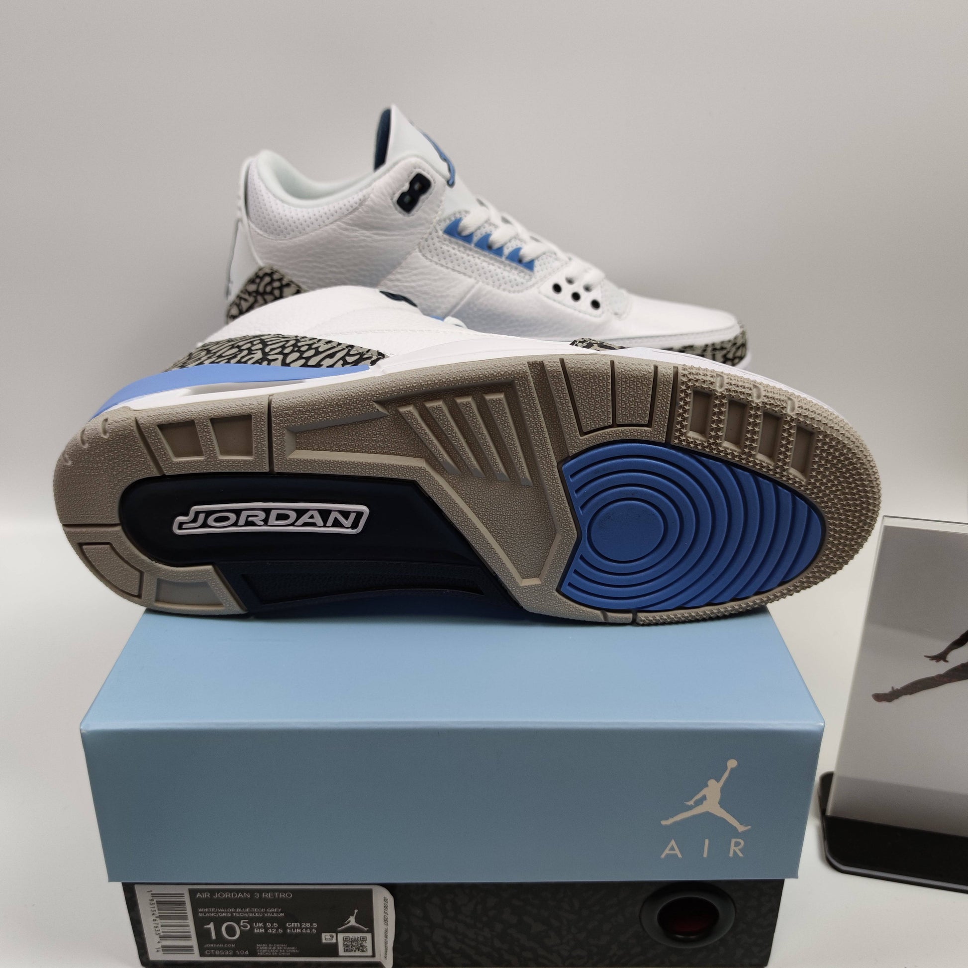 Air Jordan 3 Retro "UNC" CT8532-104 - Fashion Sneaker1818